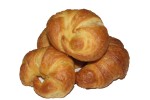 Mini croissant with soft cheese